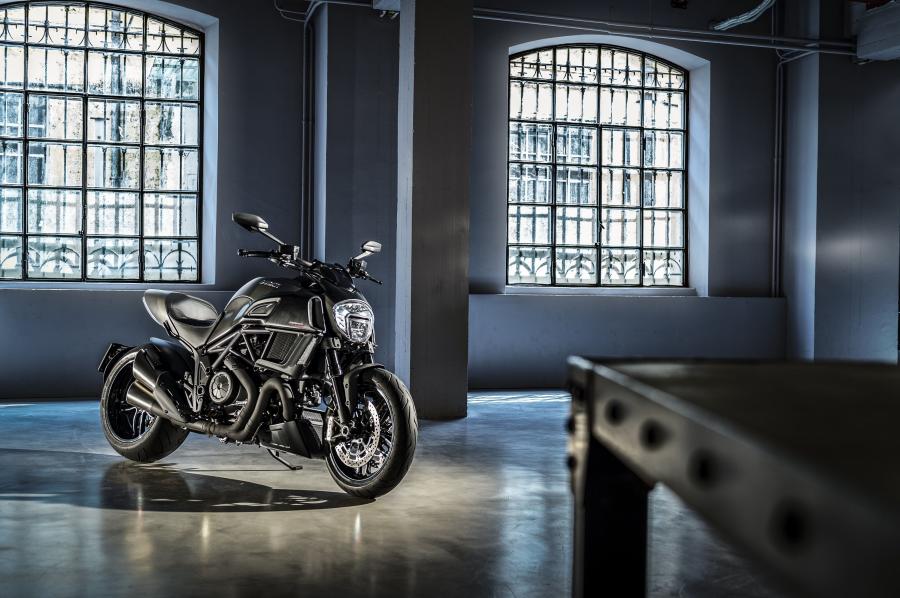 Ducati Diavel Carbon